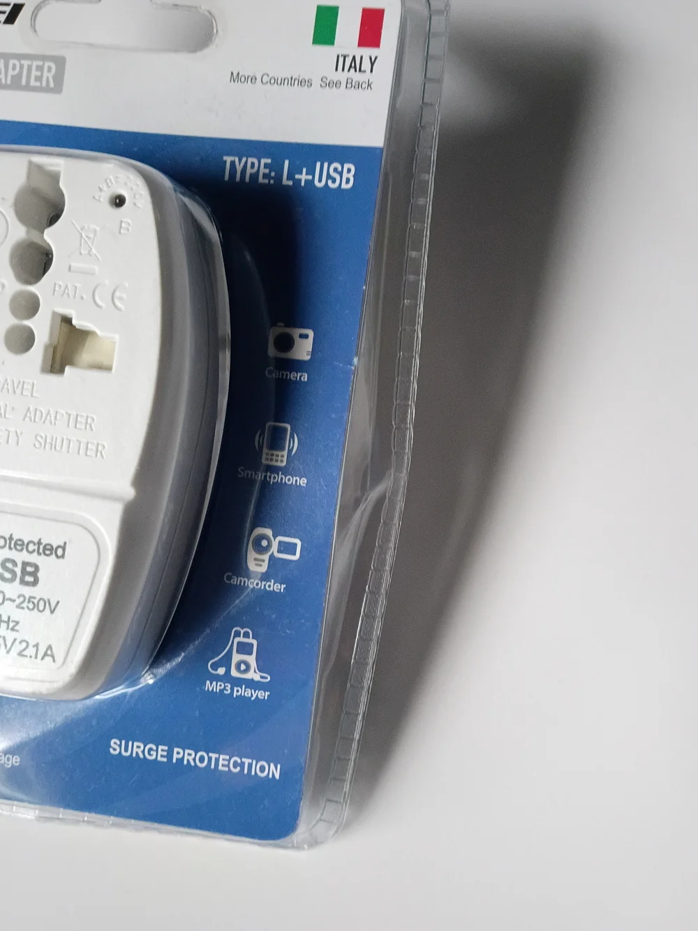 REI compact white